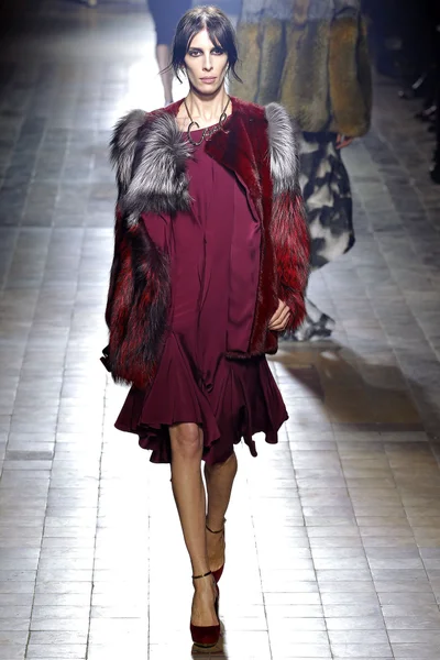 Look 33